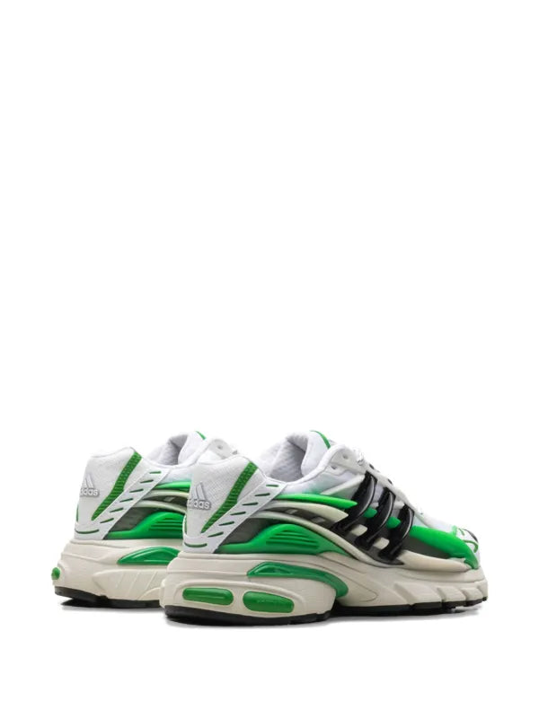 adidas
x Pharrell Williams baskets Adistar Jellyfish