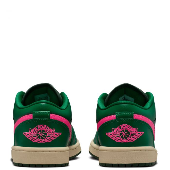 AIR JORDAN 1 LOW
Women – Malachite/Fir-pink Blast-coconut Milk