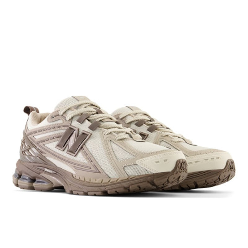 New Balance 1906R
"Mocha"