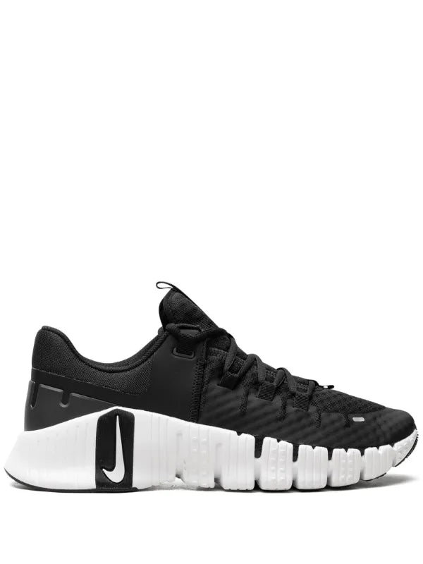 Nike Baskets « Free Metcon 5 Noir/Blanc