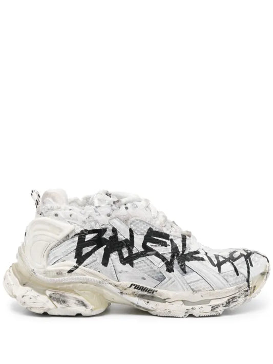 Balenciaga
baskets Runner Graffiti
