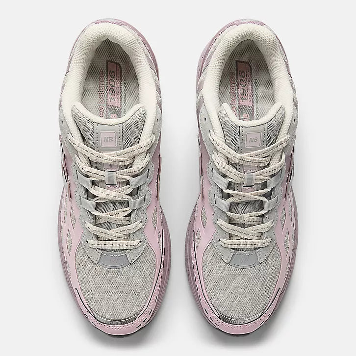 NEW BALANCE
1906W METALLIC PINK