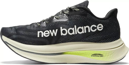 New Balance FuelCell SuperComp Trainer v2