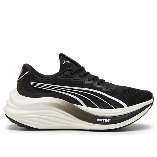 Puma MagMax Nitro « Noir et Blanc