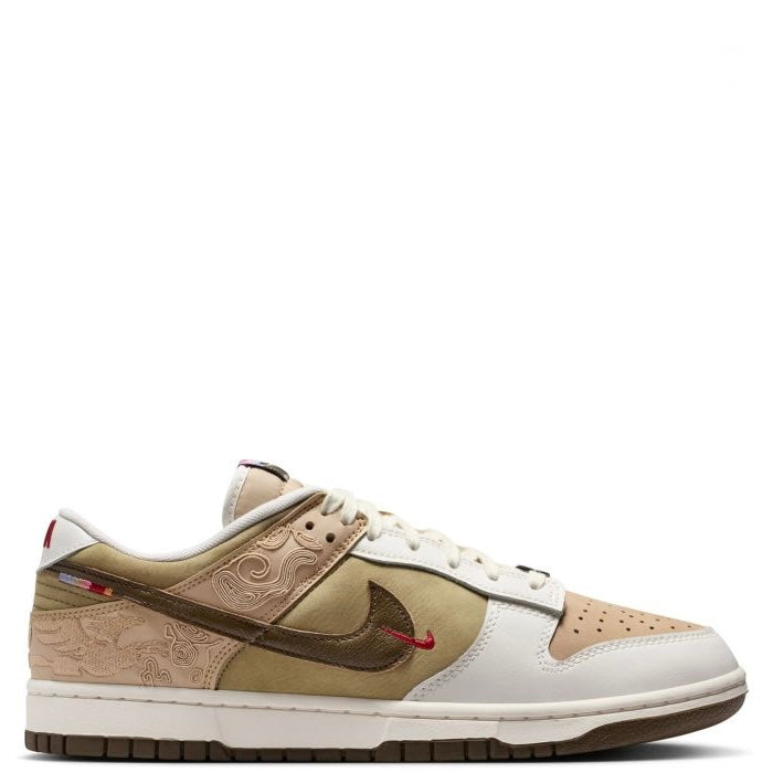 Nike DUNK LOW
Men – Linen/Dark Hazel-phantom-neutral Olive