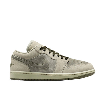 Air Jordan 1 Low SE spruce fog
