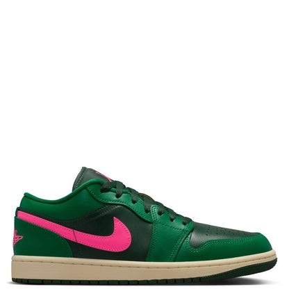 AIR JORDAN 1 LOW
Women – Malachite/Fir-pink Blast-coconut Milk