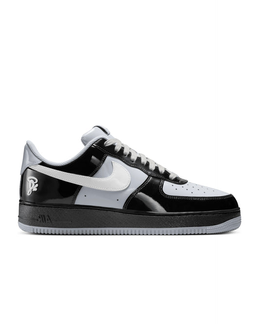 Air Force 1 '07 x Syna
Black and Light Smoke Grey