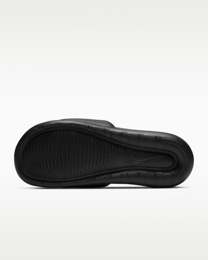 Nike Victori One
Sandales all black