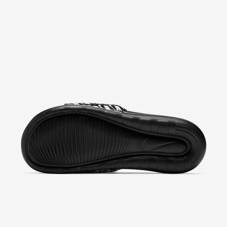 Nike Victori One
Men's Printed Slides