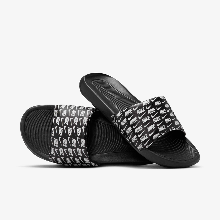 Nike Victori One
Men's Printed Slides
