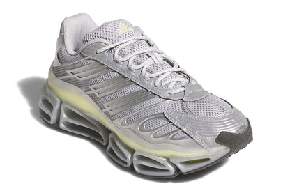 adidas dévoile la Megaride AG « Silver Metallic
