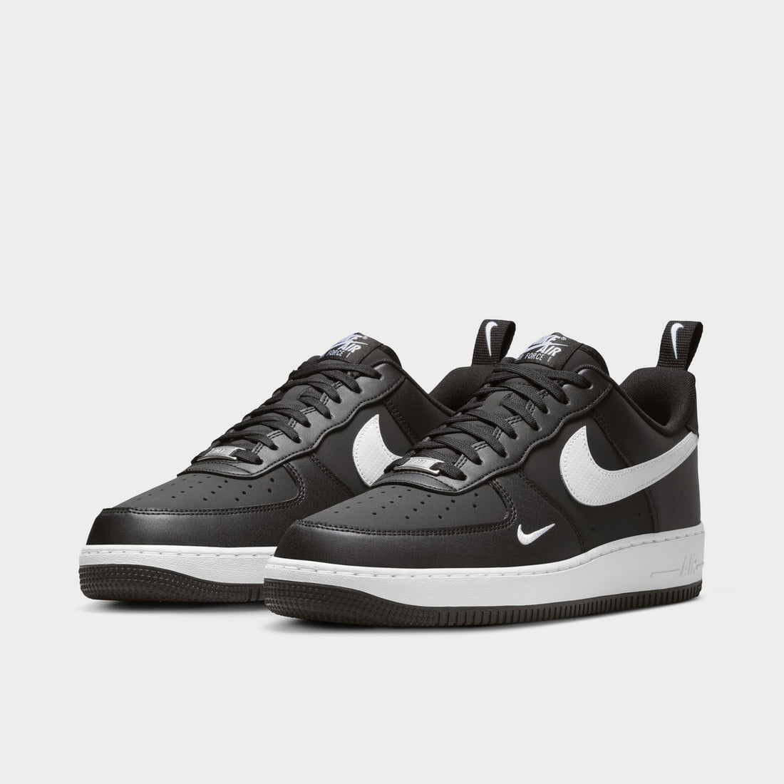 Nike Air Force 1 '07 Tech Ess Noir / Blanc