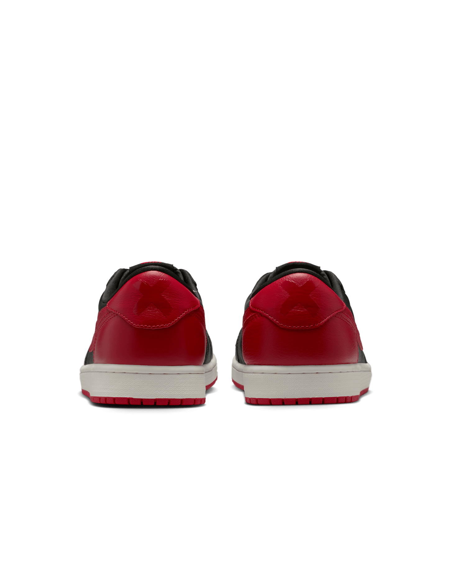 Air Jordan 1 Retro Low OG « Banned »
Black and Varsity Red