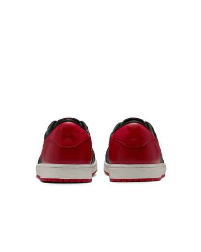 Air Jordan 1 Retro Low OG « Banned »
Black and Varsity Red