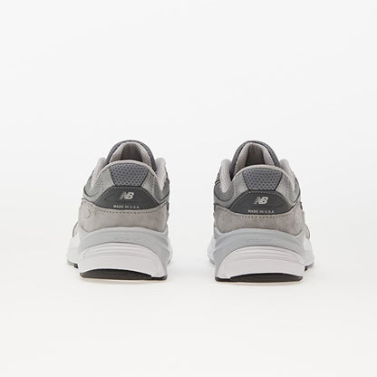 NEW BALANCE 990 V6