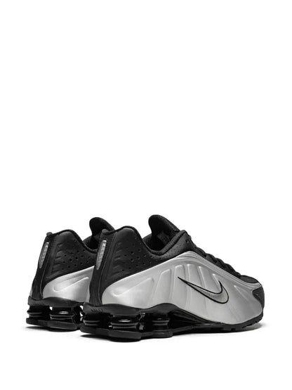 Nike
baskets Shox R4