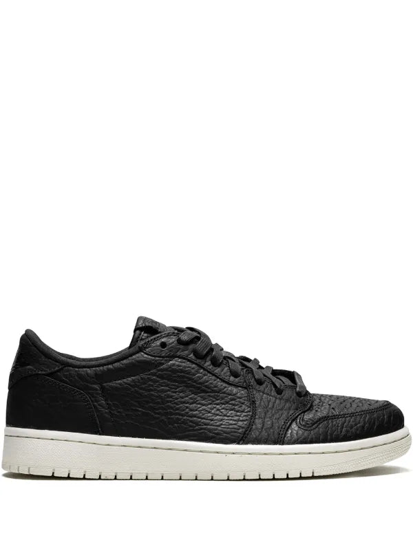 Jordan
Air Jordan 1 Retro Low sneakers