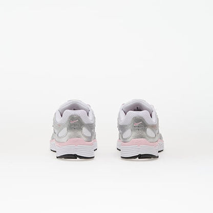 NIKE W P-6000