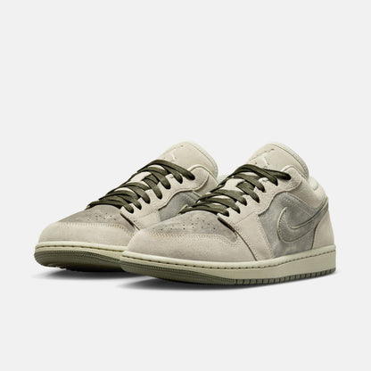 Air Jordan 1 Low SE spruce fog