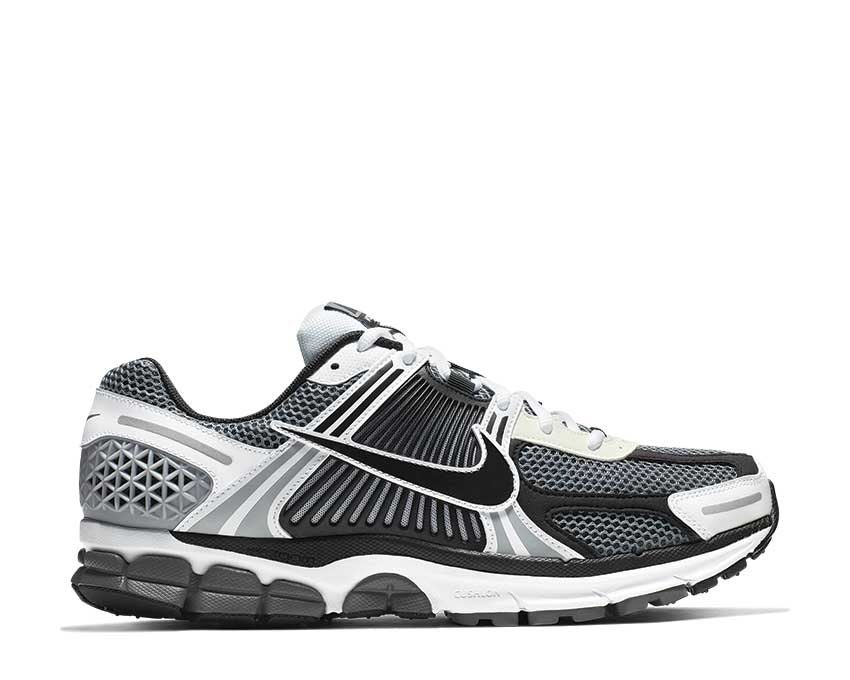 NIKE ZOOM VOMERO 5 SE SP DARK GREY