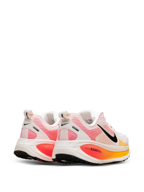 Nike Vomero 18 sneakers