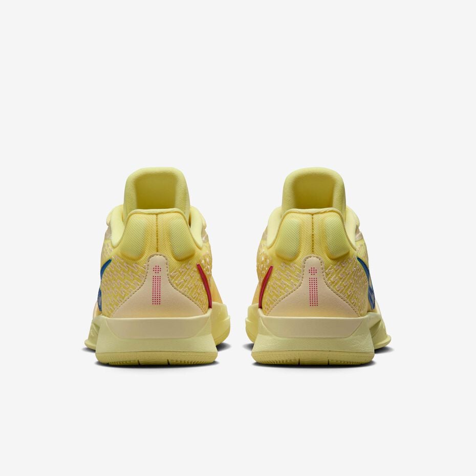 Nike Sabrina 2