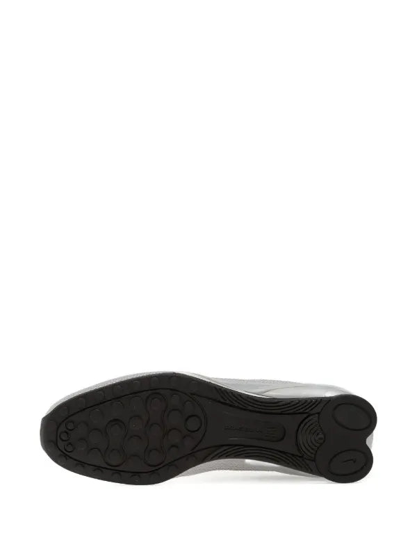 Nike
baskets Shox Z à logo métallisé