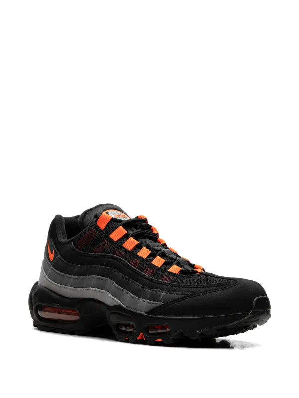 Nike
baskets Air Max 95 Hyper Crimson