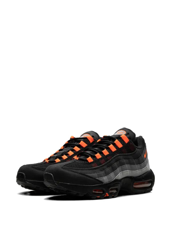 Nike
baskets Air Max 95 Hyper Crimson
