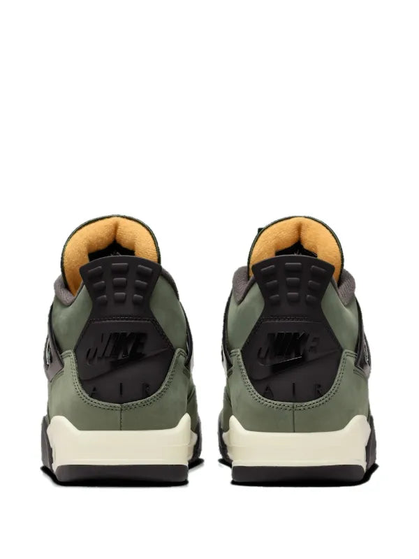 Jordan x UNDEFEATED baskets 4 Retro