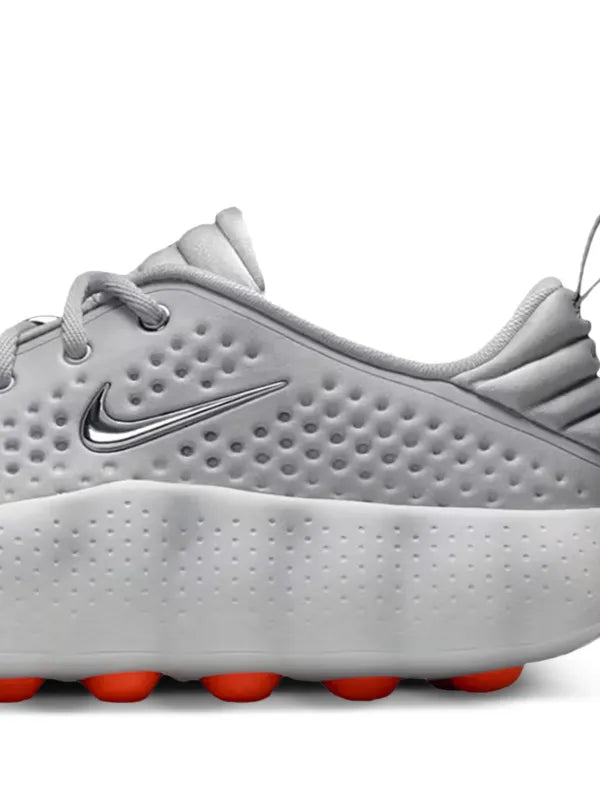 Nike Mind 002 à design perforé