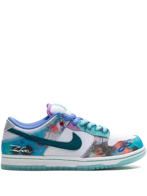 Nike x Futura Laboratories baskets SB Dunk 'Bleached Aqua'