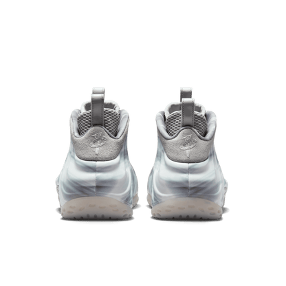 Nike Foamposite One
Tech Grey