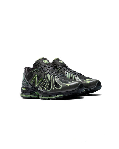 NEW BALANCE 1890
FADED BLACK/UTILITY GREEN