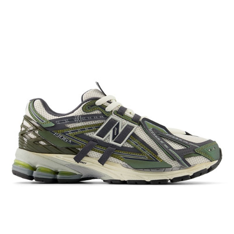 New Balance 1906A
"Olive Juice & Sea Salt"