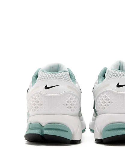 Nike Zoom Vomero 5