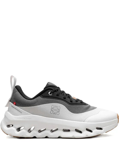 On x Loewe baskets Cloudtilt 2 'Black/White'