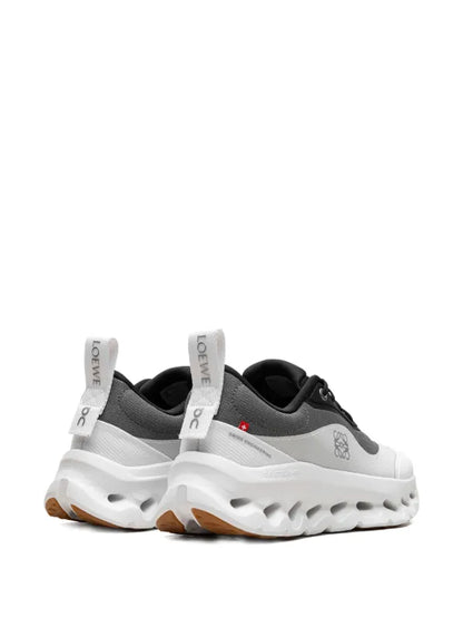 On x Loewe baskets Cloudtilt 2 'Black/White'