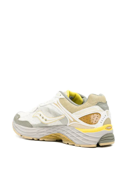 SAUCONY  ProGrid Omni 9