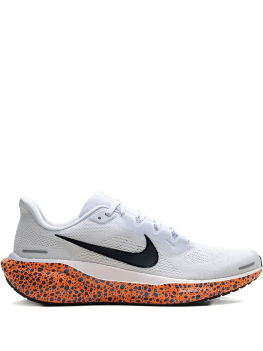 Nike Le « Zoom Pegasus 41 » de Snickers, « Safari »