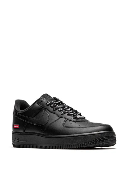 Nike Air Force 1 à lacets x supreme