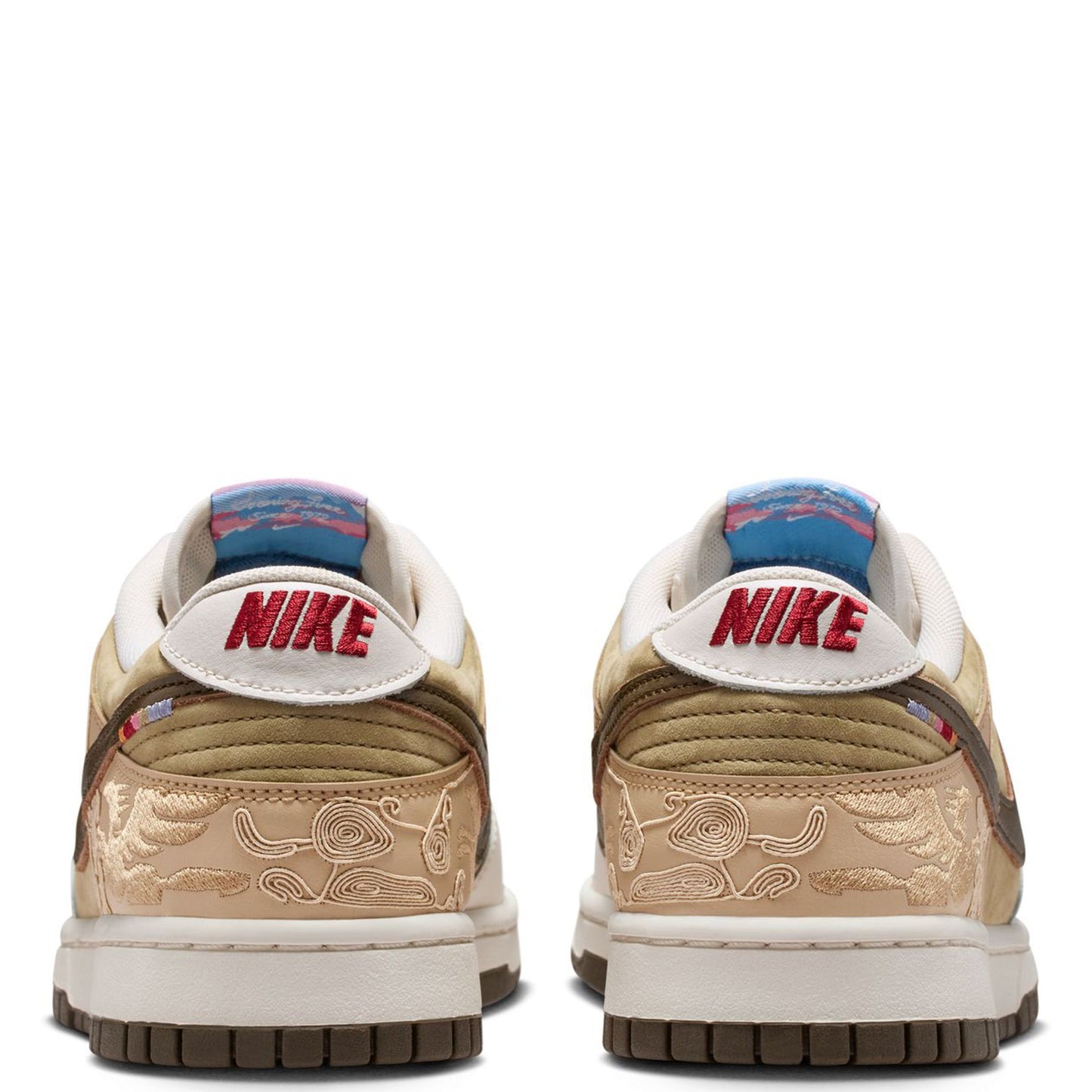 Nike DUNK LOW
Men – Linen/Dark Hazel-phantom-neutral Olive